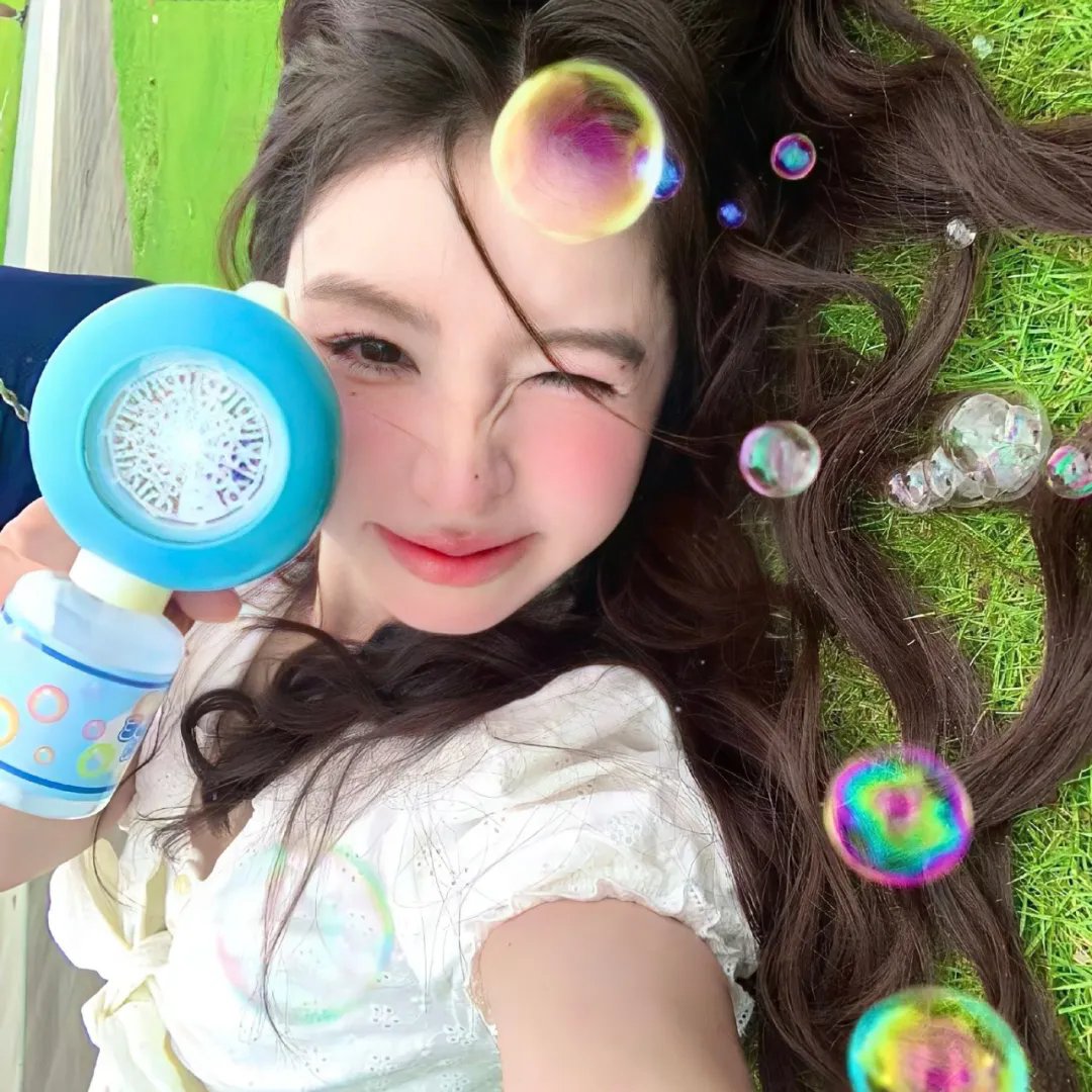 早餐时女歌迷快闪